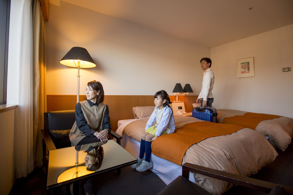 Hotel Granmirage Uozu Exterior photo