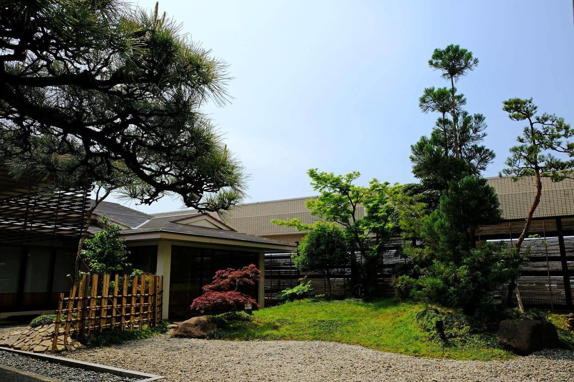 Hotel Granmirage Uozu Exterior photo